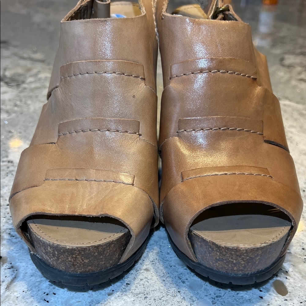 Franco Sarto Brown Leather Wedge Sandals Size 7.5 EUC - Picture 4 of 10
